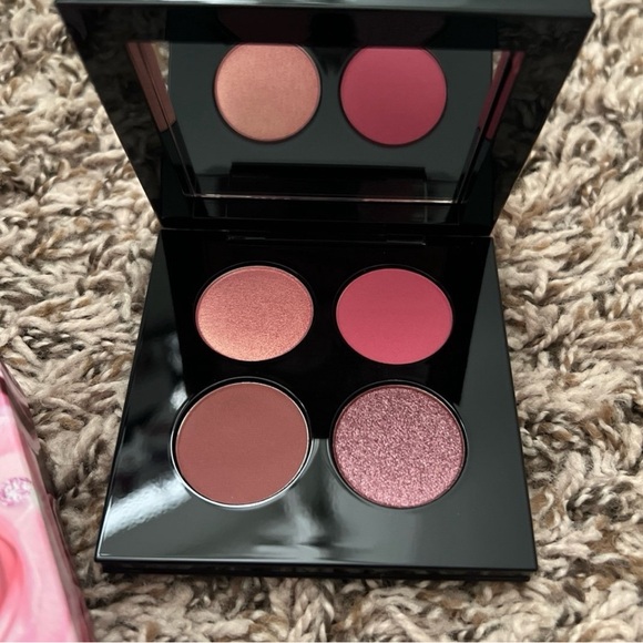 Pat McGrath Labs: Divine Rose Luxe Quad - Picture 11 of 12